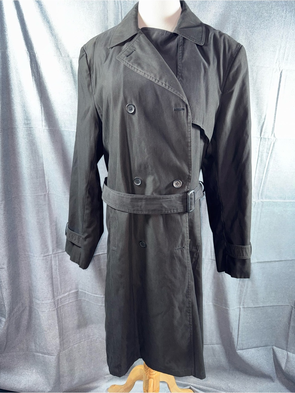 85A-Vintage London Fog Black Double-Breasted Trench Coat with Belt